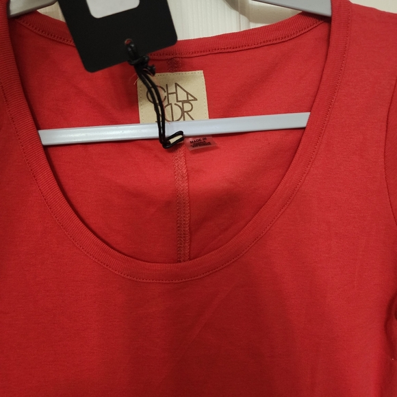 CHASER baby Ribbed Rolled Sleeve Red Top Size Medium NWT - Picture 4 of 6